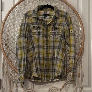 Affliction Women’s free love flannel size medium A00326